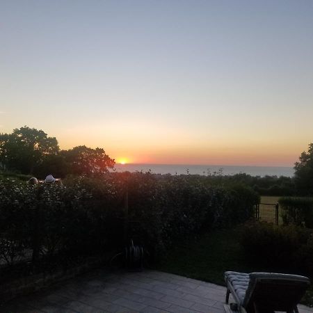 Deauville Vue Mer Туржевил Екстериор снимка